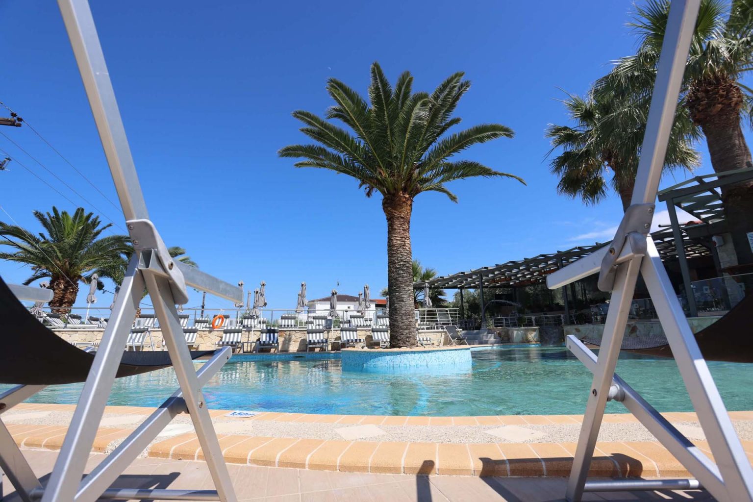 Pool - ZOIS2821